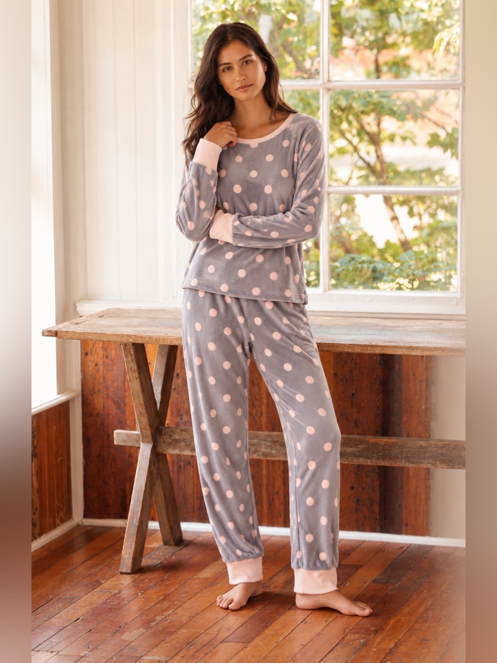 Kate Spade New York Stretch Velour Polka Dot Jogger Pajama Set Medium